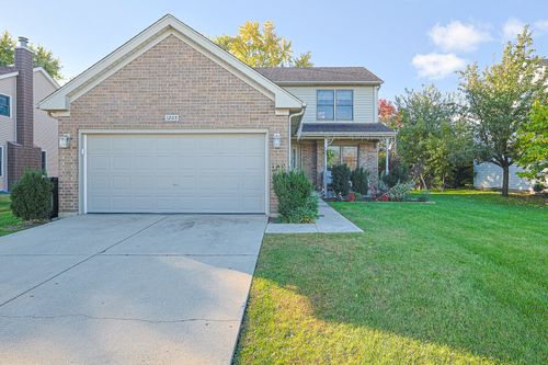 1205 Camp Mcdonald Rd, Prospect Heights, IL, 60070-2612 | Card Image