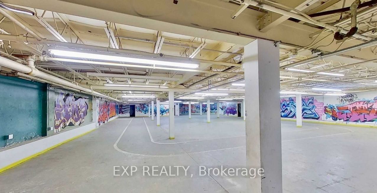 Commercial Lease in Oshawa 2