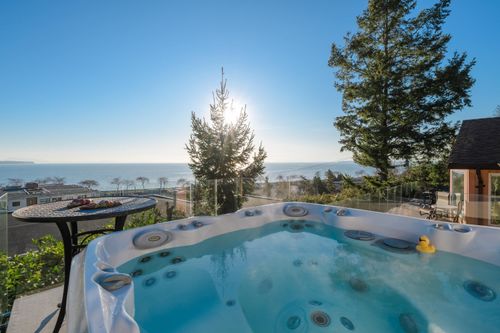 14810 Prospect Ave, White Rock, BC, V4B2B1 | Card Image