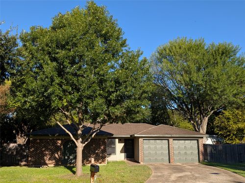1104 Thistle Ct, Benbrook, TX, 76126-3955 | Card Image