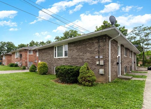 7829 Glenorchard Dr, Cincinnati, OH, 45237-1001 | Card Image