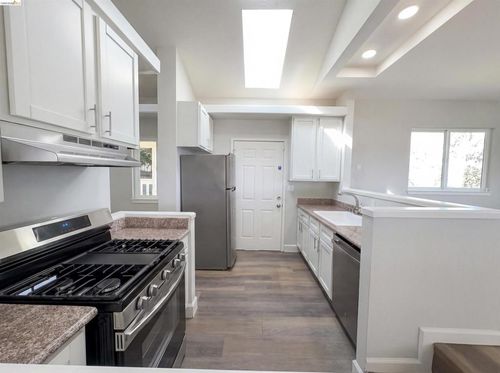 2291 Yale St, Martinez, CA, 94553 | Card Image