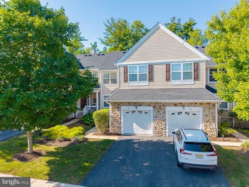 12 Scarlet Oak Dr, Princeton, NJ, 08540-4610 | Card Image