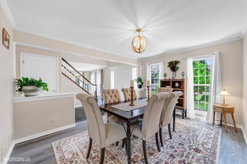 320 Ambria Dr, Mundelein, IL, 60060-4804 | Card Image