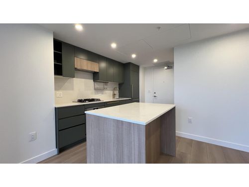 706-13573 98a Ave, Surrey, BC, V3T0X1 | Card Image