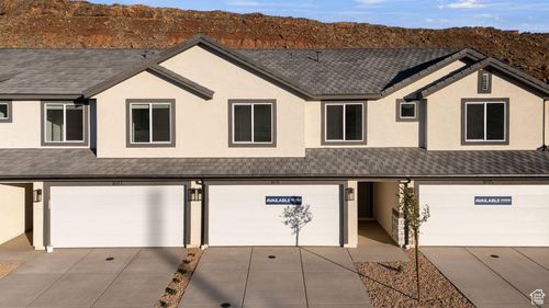 2318-3342 E Dungeon Dr, Washington, UT, 84780-3830 | Card Image