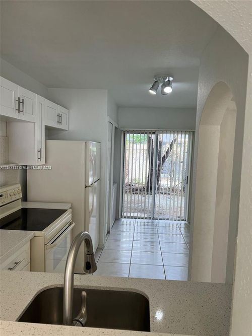41-2901 Se 13th Rd, Homestead, FL, 33035-2382 | Card Image