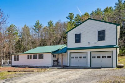 2347 Gee Hill Road, House other with 3 bedrooms, 1 bathrooms and null parking in Royalton VT | Image 1