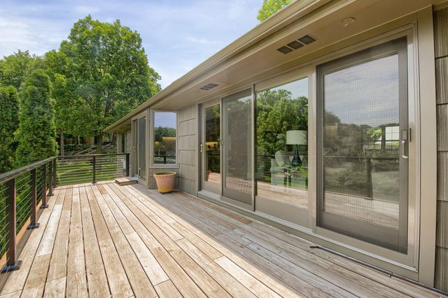 Wall of Glass | Image 32