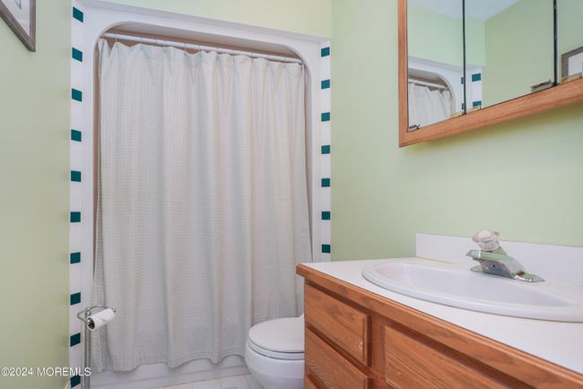 175 State Route 34, House other with 3 bedrooms, 3 bathrooms and null parking in Holmdel NJ | Image 22