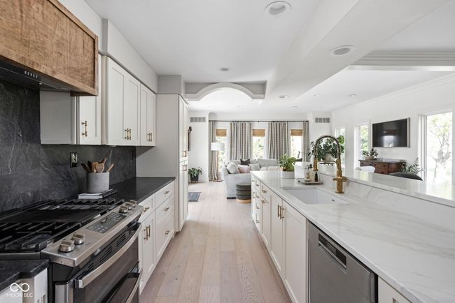 8551 E 300 S, House other with 4 bedrooms, 3 bathrooms and null parking in Zionsville IN | Image 4