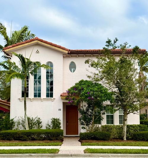 82 Stoney Dr, Palm Beach Gardens, FL, 33410-1560 | Card Image