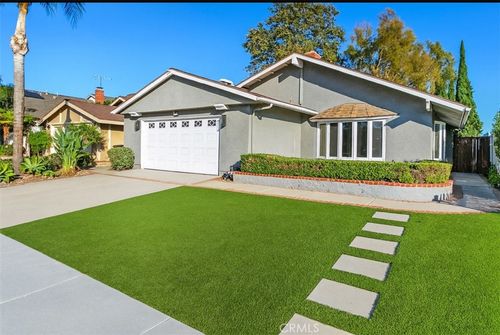 14902 Foxcroft Rd, Tustin, CA, 92780-6727 | Card Image