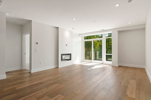 404-267 Us Route 1, Falmouth, ME, 04105 | Card Image