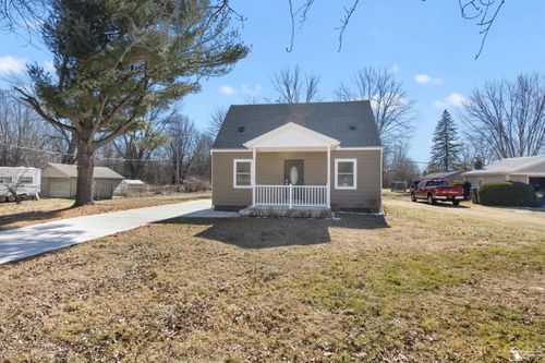 533 Center St, Carleton, MI, 48117-9399 | Card Image