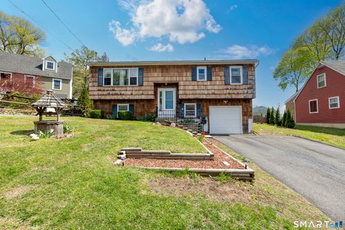 17 Pleasant St, New Milford, CT, 06776-2715 | Card Image