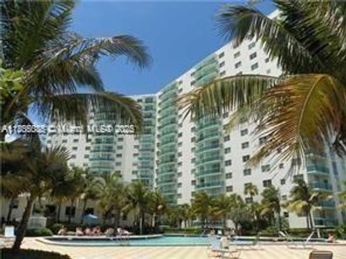 apt-107-3001 S Ocean Dr, Hollywood, FL, 33019-2862 | Card Image