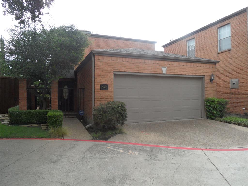 Remington Park Sq, Dallas, TX 75252