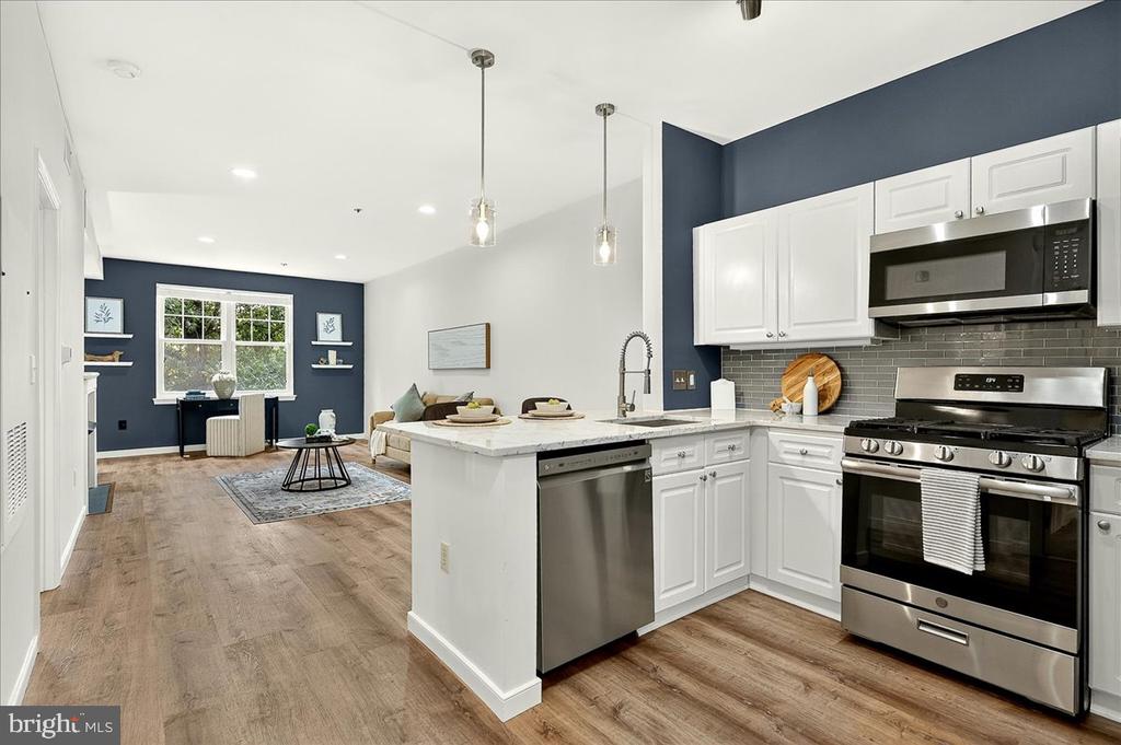 Residential in MCLEAN 2