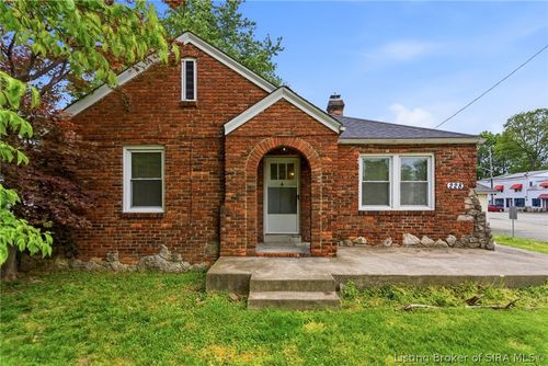 228 S Clark Boulevard, Clarksville, IN, 47129 | Card Image