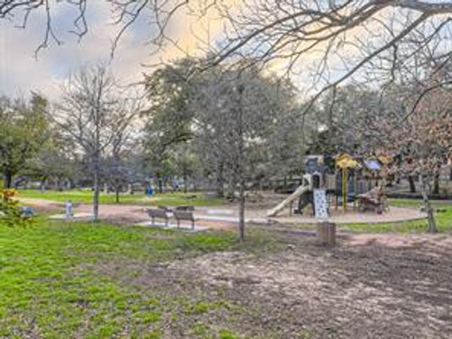 Tom Lasseter Park is nearby. | Image 26