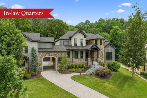 111 Guineveres Retreat, Franklin, TN, 37067-6486 | Card Image
