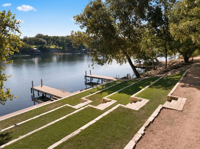 Apache Shores lake park with boat ramp, rope swing, day docks, and endless summer fun. | Image 20