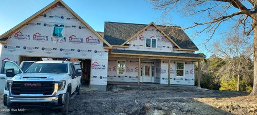 121 Rolling Water Ln, Swansboro, NC, 28584-0340 | Card Image