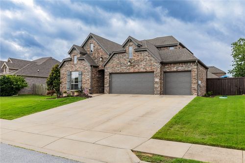 1501 Crestwood Hills Ln, Cave Springs, AR, 72718-6001 | Card Image