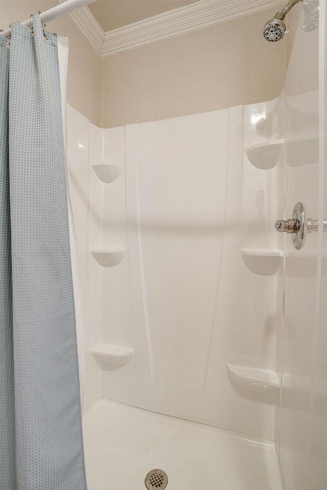 2309 Honeysuckle Ave, House other with 3 bedrooms, 2 bathrooms and null parking in Fort Worth TX | Image 35