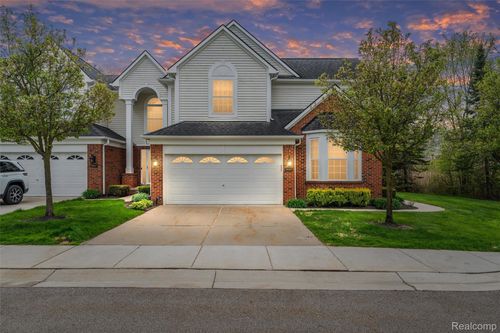 120-29451 Weston Dr, Novi, MI, 48377-2894 | Card Image