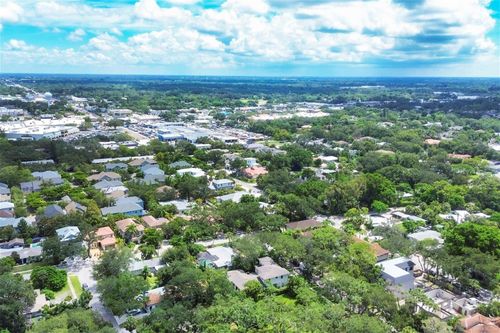 3837 Camino Real, SARASOTA, FL, 34239-6817 | Card Image