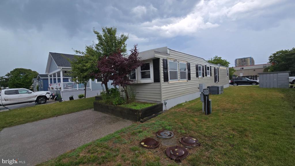 Residential in OCEAN CITY 5
