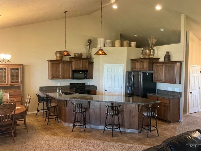 1852 E 4400 N, House other with 3 bedrooms, 3 bathrooms and 3 parking in Buhl ID | Image 9