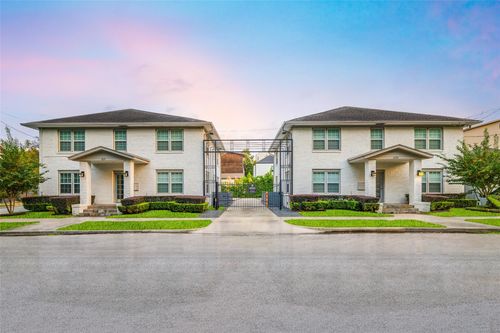 601 Bomar St, Houston, TX, 77006-1438 | Card Image