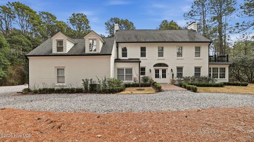 225 Hill Rd, Southern Pines, NC, 28387-6633 | Card Image