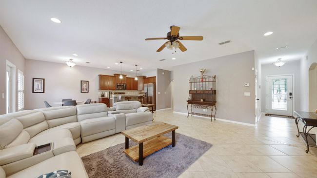 2951 Dickinson Rd, House other with 4 bedrooms, 2 bathrooms and null parking in Jacksonville FL | Image 4
