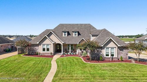 3008 Oakleigh Cir, Ocean Springs, MS, 39564-5857 | Card Image