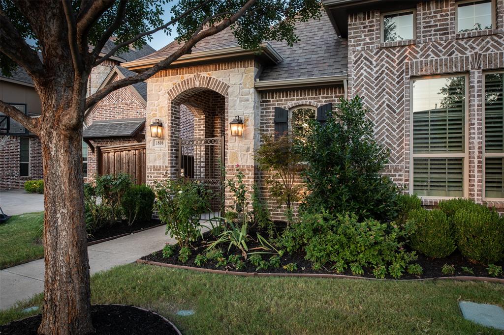 1806 Gallant Fox Drive, Sold in Allen Zoocasa