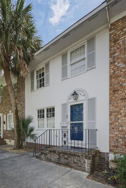2-5 Trapman St, Charleston, SC, 29401-1912 | Card Image