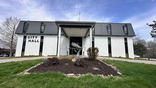 4600 W 51st St, Roeland Park, KS, 66205-3500 | Card Image