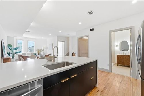 221 Clerk St, Jersey City, NJ, 07305-4426 | Card Image