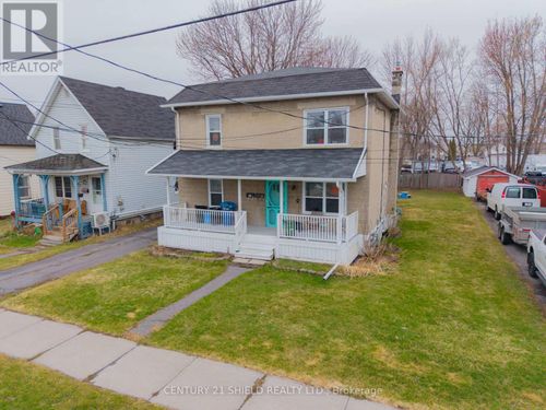 25 7th St W, Cornwall, ON, K6J2X8 | Card Image