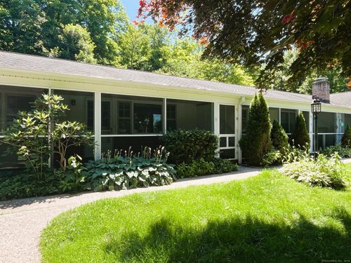 3-3 Arbor Dr, Brookfield, CT, 06804-3456 | Card Image