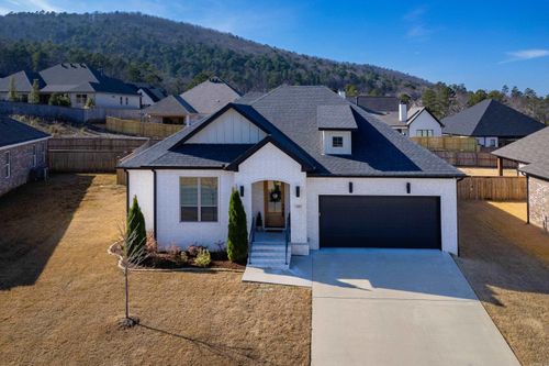 27 Corlay Dr, Little Rock, AR, 72223-5327 | Card Image