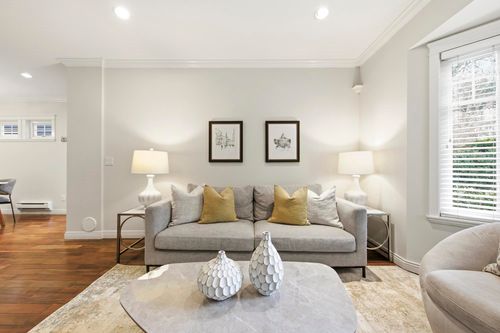 1737 Frances St, Vancouver, BC, V5L1Z5 | Card Image