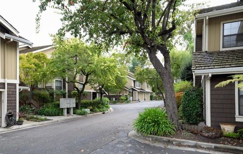 584 Valeri Ruth Ct, Santa Clara, CA, 95050-5578 | Card Image