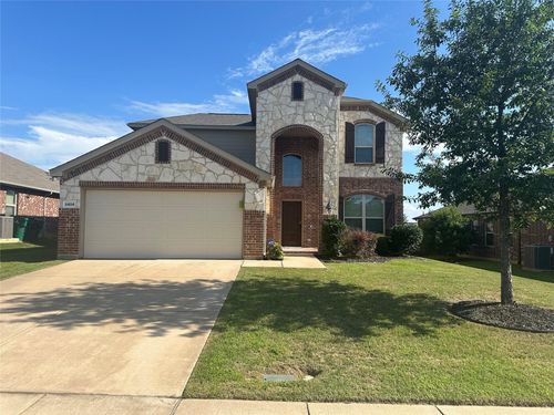 8404 Sioux Trl, Aubrey, TX, 76227-1419 | Card Image