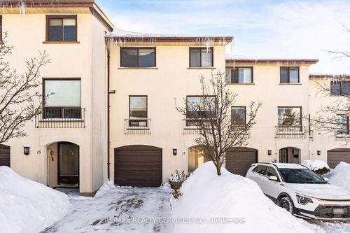 17-6679 Shelter Bay Rd, Mississauga, ON, L5N2A2 | Card Image