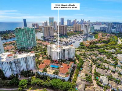 810 - 19900 E Country Club Dr, Condo with 2 bedrooms, 2 bathrooms and null parking in Aventura FL | Image 2